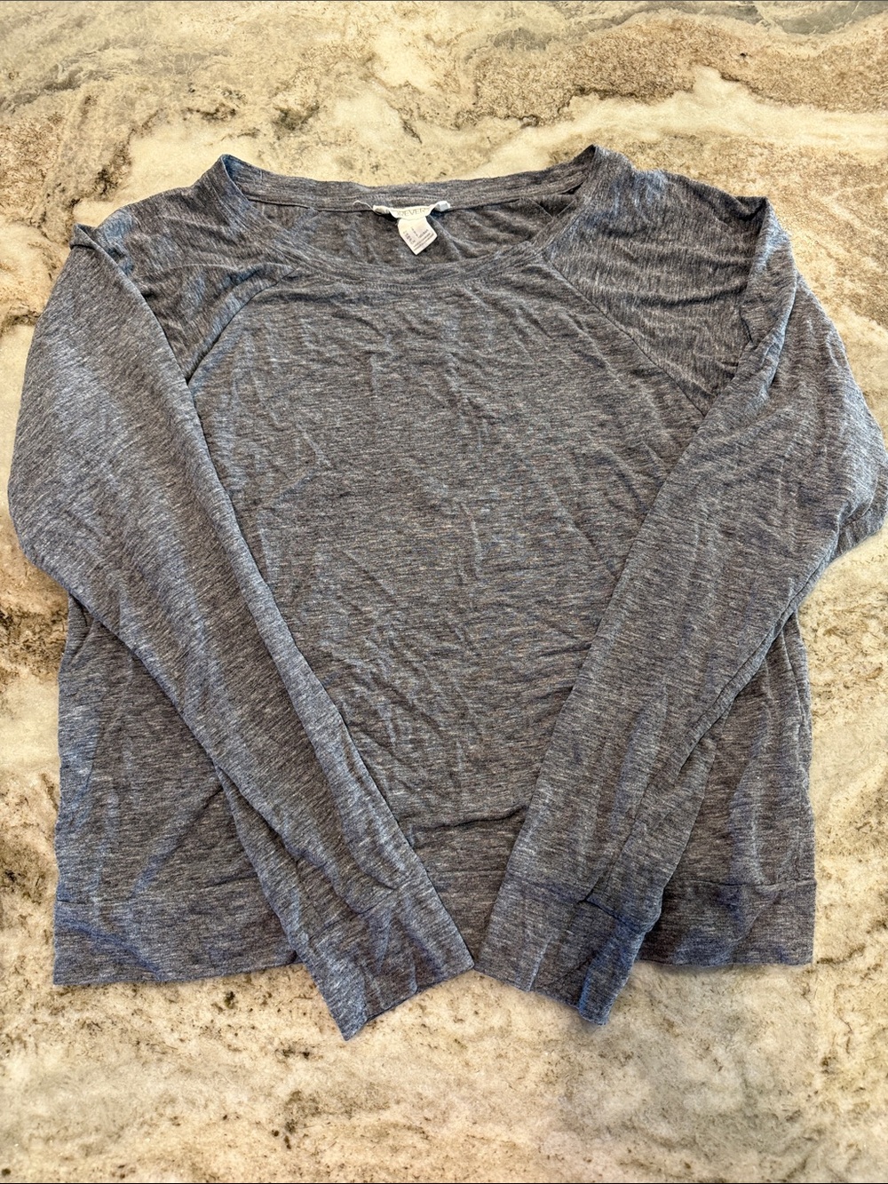 Forever 21 Women's Long-Sleeve Heathered Gray Top